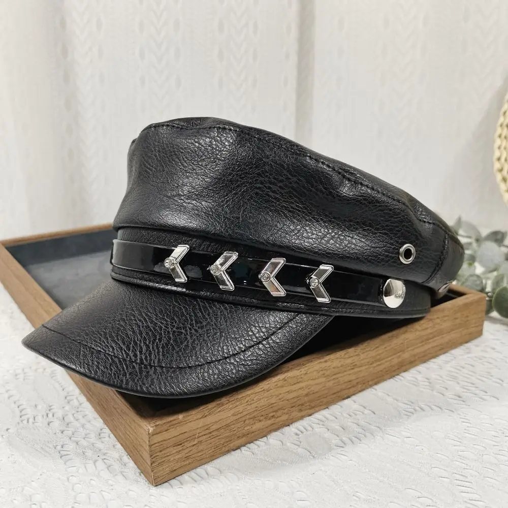 Trendy Black Women's Beret Pu Leather Vintage Captain Caps British Style Flat Top Caps Women's Accessories
Trendy Black Women's Beret Pu Leather Vintage Captain Caps British Style Flat Top Caps Women's Accessories