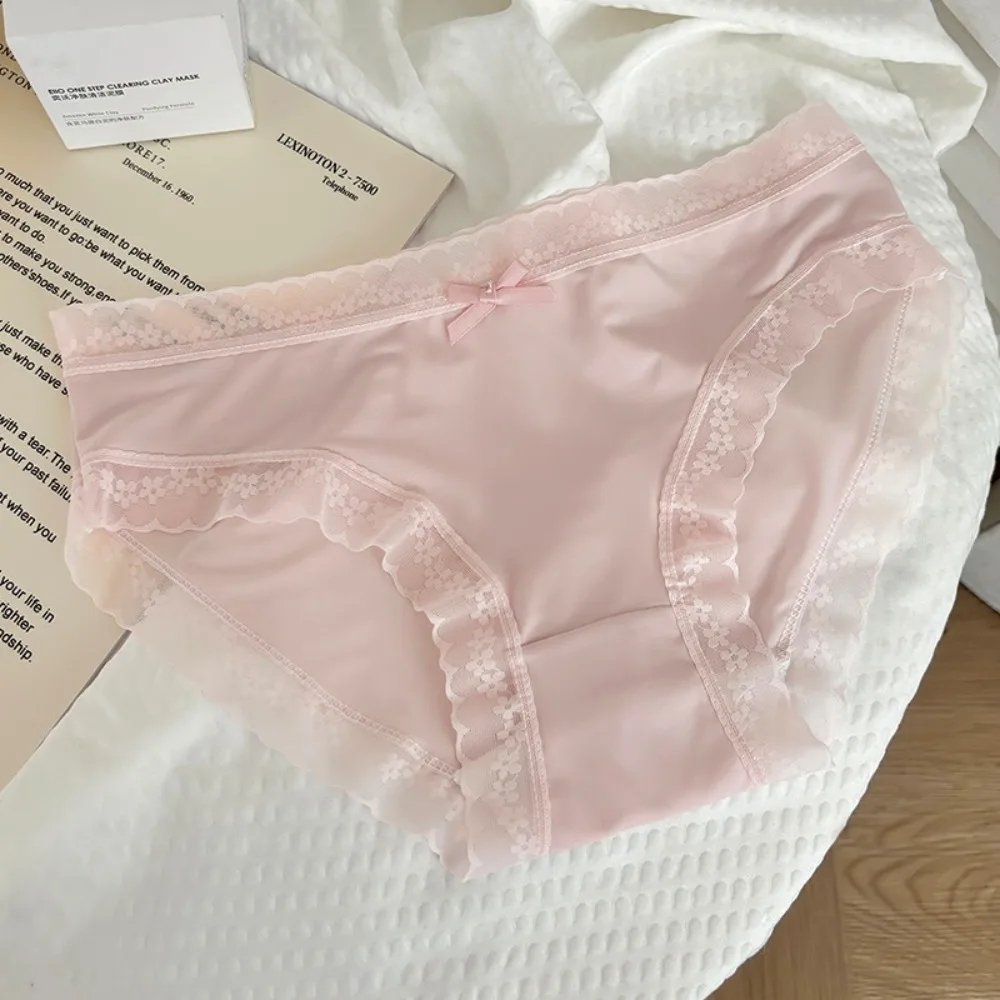 Sweet Seamless Ice Silk Panties Mid Waist Underpants Lace Bow Briefs Cotton Crotch Intimate Women's Summer Panties Girl
Sweet Seamless Ice Silk Panties Mid Waist Underpants Lace Bow Briefs Cotton Crotch Intimate Women's Summer Panties Girl