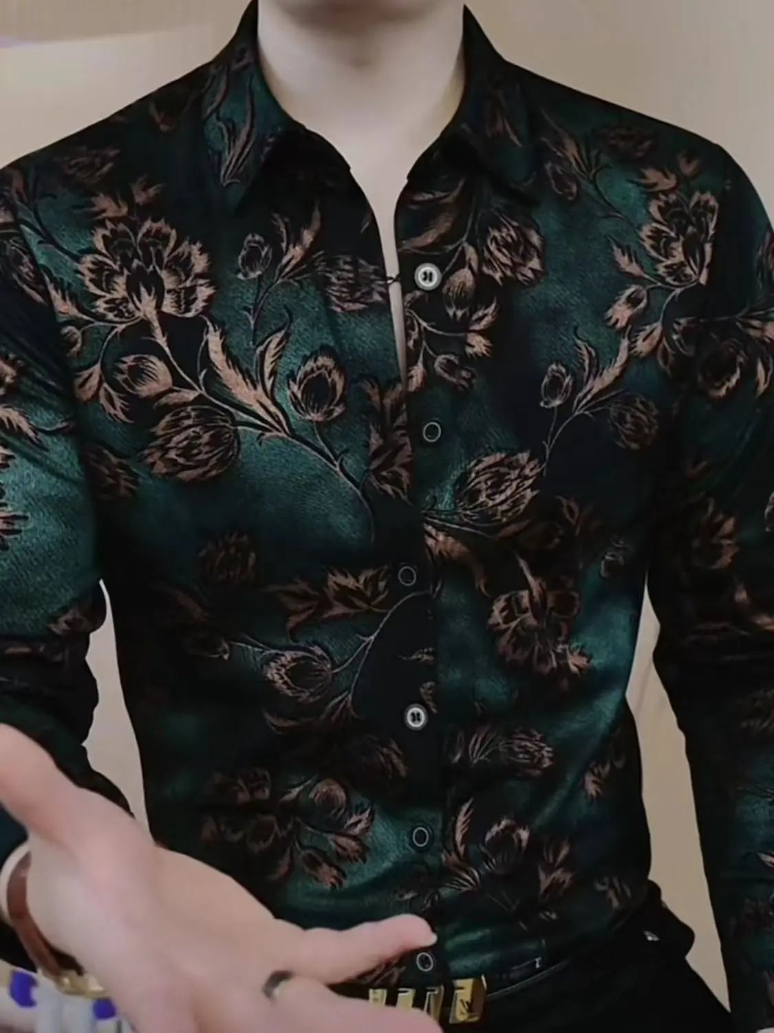 Весенне-осенняя модная мужская рубашка с длинным рукавом, облегающий универсальный модный повседневный топ
Весенне-осенняя модная мужская рубашка с длинным рукавом, облегающий универсальный модный повседневный топ