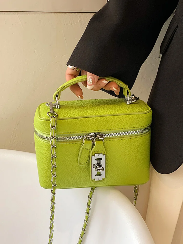 Women Spring/Summer Mini Handbags 2024 Fashion Chains Crossbody Bags Texture PU Shoulder Bag Elegant Chic Mini Mobile Phone Bags
Women Spring/Summer Mini Handbags 2024 Fashion Chains Crossbody Bags Texture PU Shoulder Bag Elegant Chic Mini Mobile Phone Bags