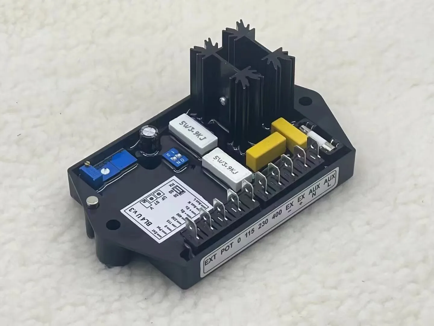High Quality Generator Spare Parts Alternator Diesel AVR BL4U Automatic Voltage Regulator
High Quality Generator Spare Parts Alternator Diesel AVR BL4U Automatic Voltage Regulator