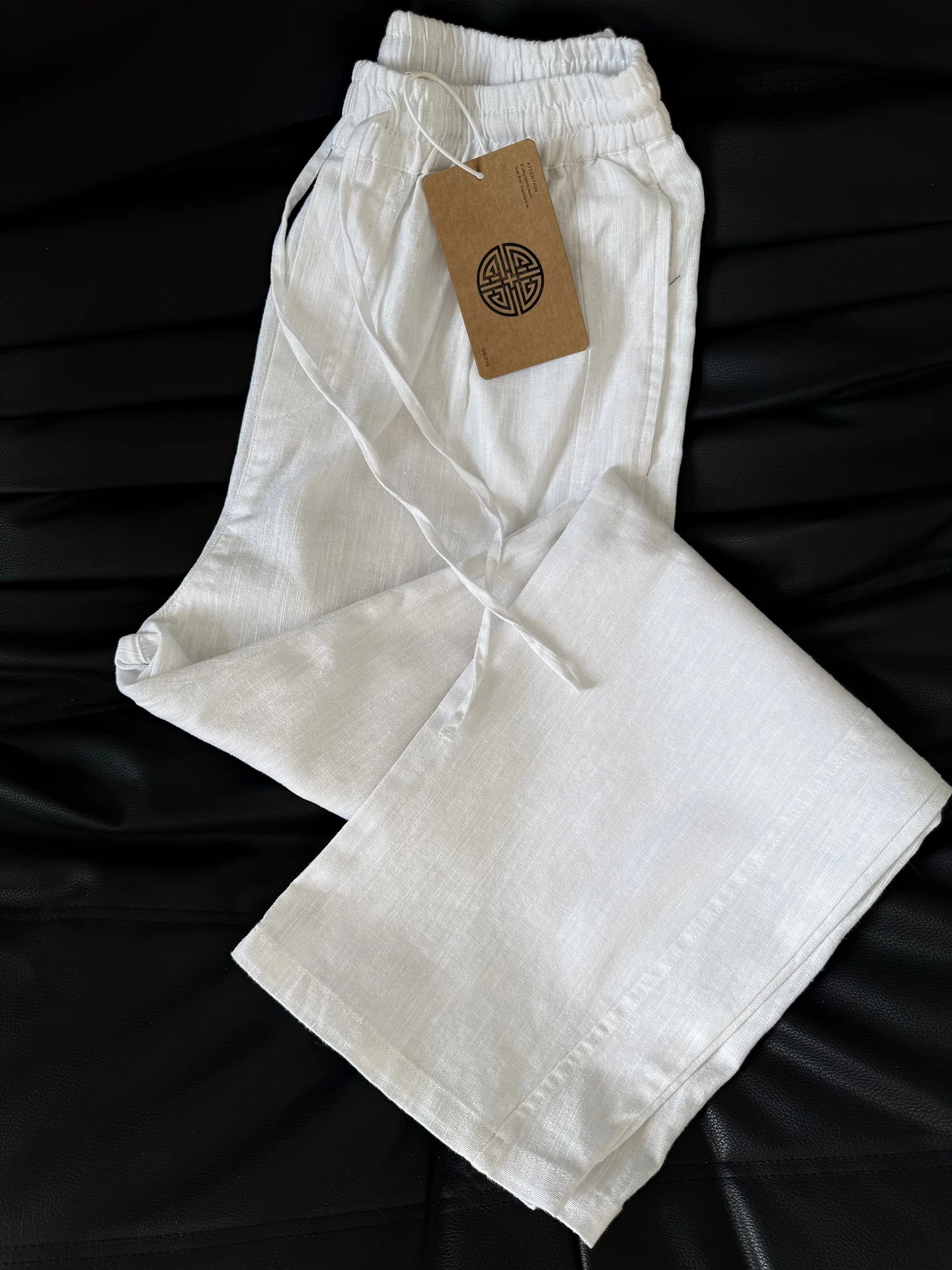 Cleanfit Cotton Linen Casual Pants Men's Summer Thin Straight Leg Pants Breathable Comfortable Loose Fit Traditional Chinese ...
Cleanfit Cotton Linen Casual Pants Men's Summer Thin Straight Leg Pants Breathable Comfortable Loose Fit Traditional Chinese ...