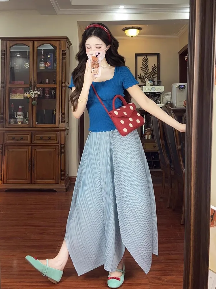 Elegant Petal Pleated Half Skirt for Women High Waist A-Line Midi Skirt Commute Style Polyester Fiber Regular Thickness
Elegant Petal Pleated Half Skirt for Women High Waist A-Line Midi Skirt Commute Style Polyester Fiber Regular Thickness