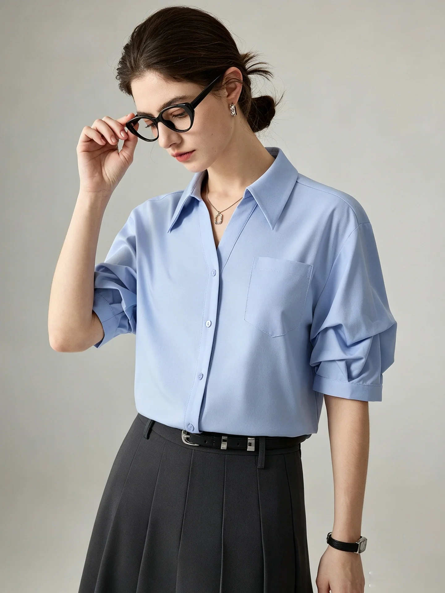 Yoka Home Intelligence Sensing Short Sleeve V-Neck Shirt Women's Summer Fashionable Age-Defying French Style Top
Yoka Home Intelligence Sensing Short Sleeve V-Neck Shirt Women's Summer Fashionable Age-Defying French Style Top