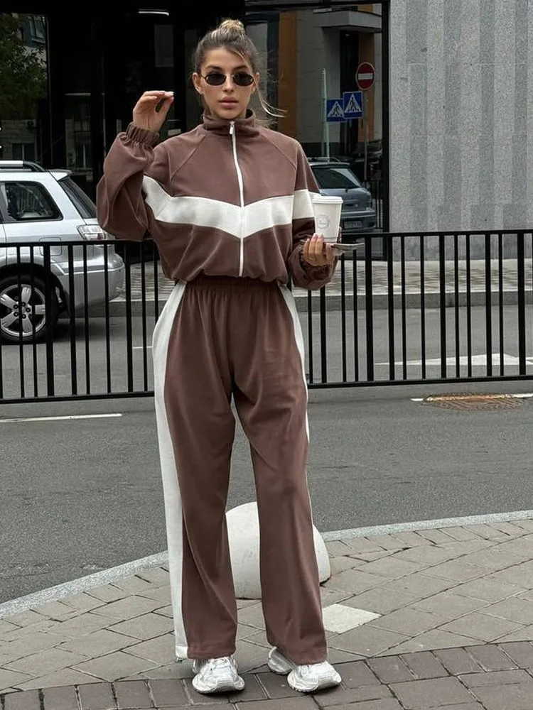 Women's Fashion Color Block Casual Sport Suit Zipper Open Cardigan Long Pants Two Piece Set for Spring Autumn Winter
Women's Fashion Color Block Casual Sport Suit Zipper Open Cardigan Long Pants Two Piece Set for Spring Autumn Winter