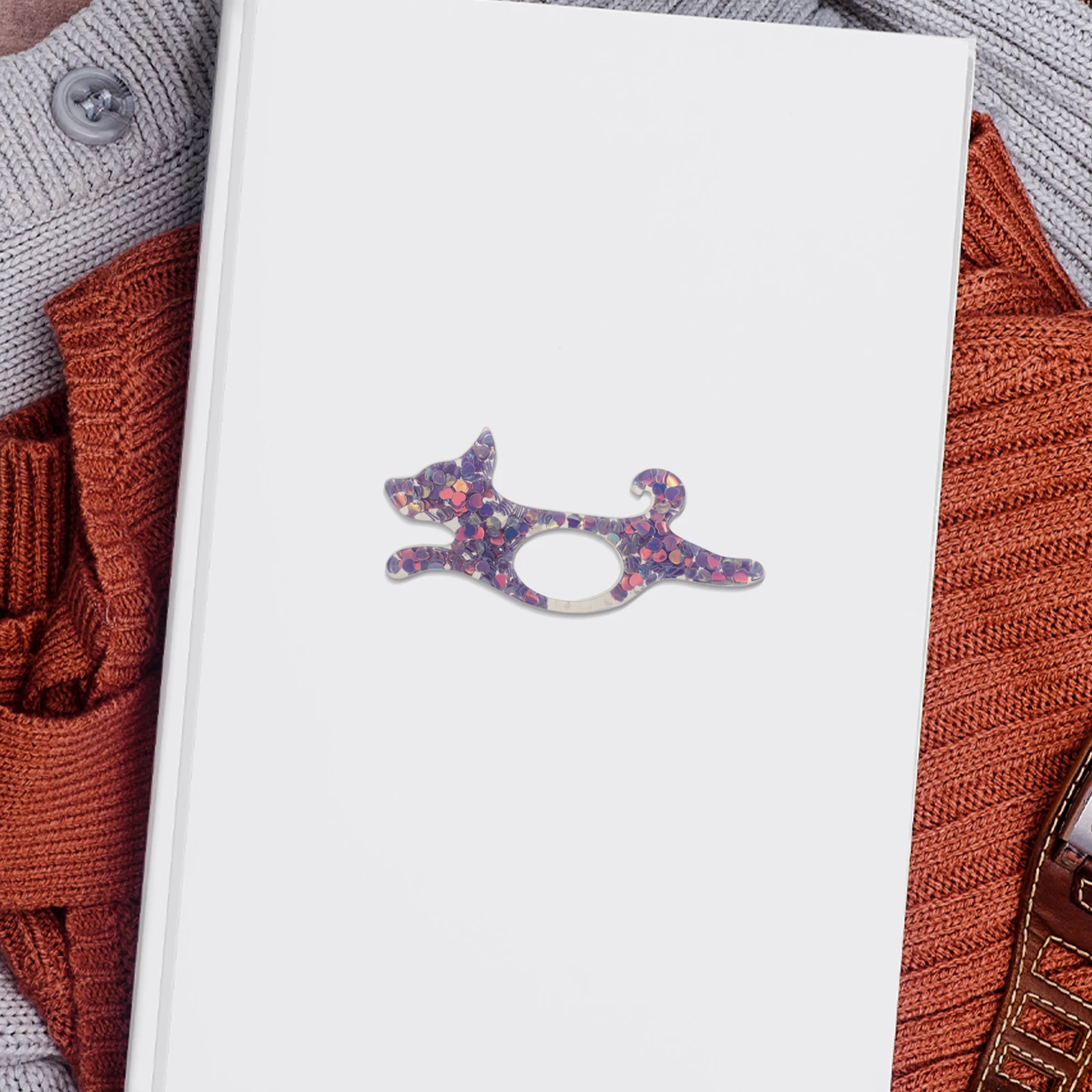 Cute Dog Shape Bookmark Book Page Holder Thumb Smooth Hole Fit All Books Reading Accessories
Cute Dog Shape Bookmark Book Page Holder Thumb Smooth Hole Fit All Books Reading Accessories