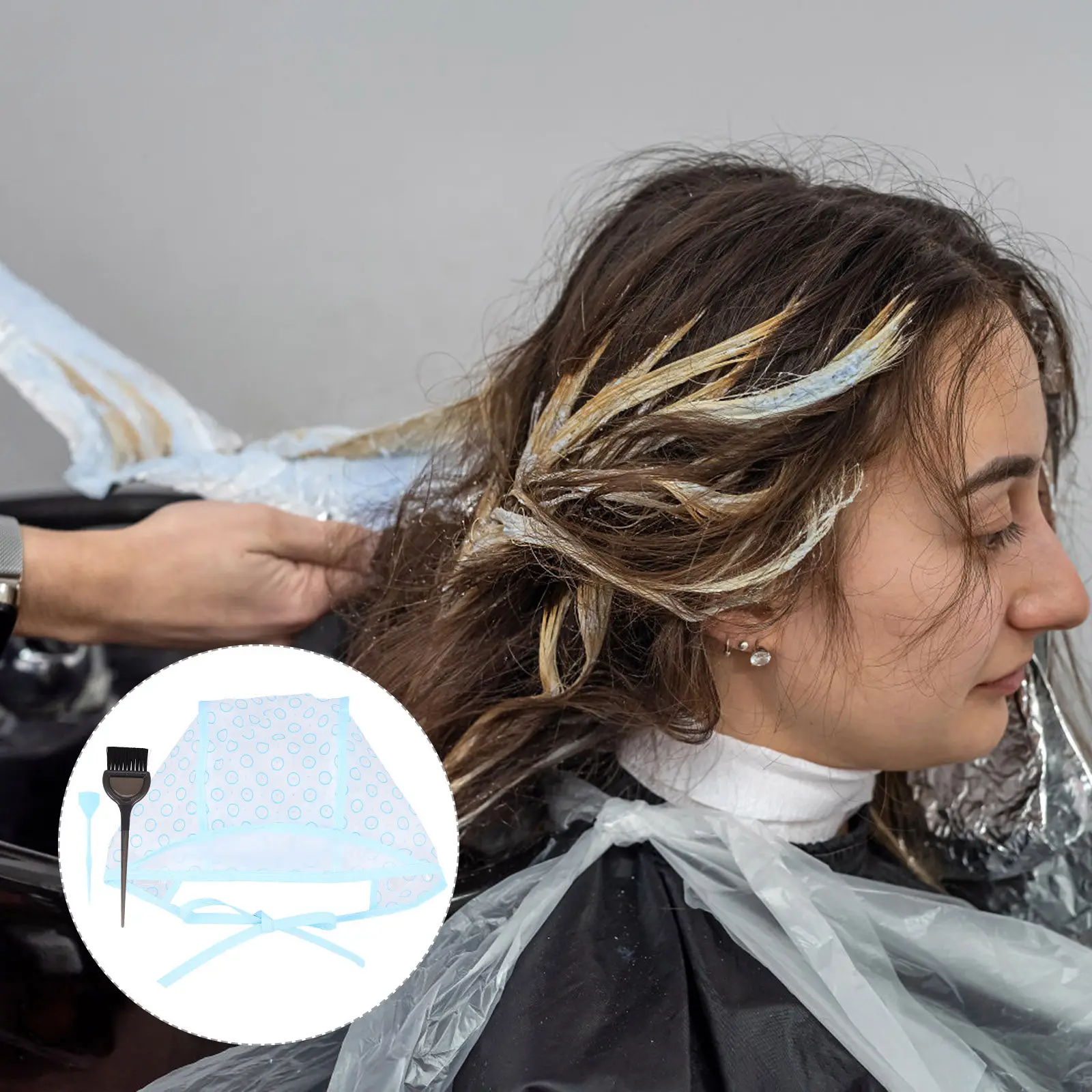 Набор инструментов для укладки волос из 4 предметов: кисти для окрашивания и колпачки для тонирования для эффективного разделения и равномерного распределения краски, идеально подходит для салонов.
Набор инструментов для укладки волос из 4 предметов: кисти для окрашивания и колпачки для тонирования для эффективного разделения и равномерного распределения краски, идеально подходит для салонов.