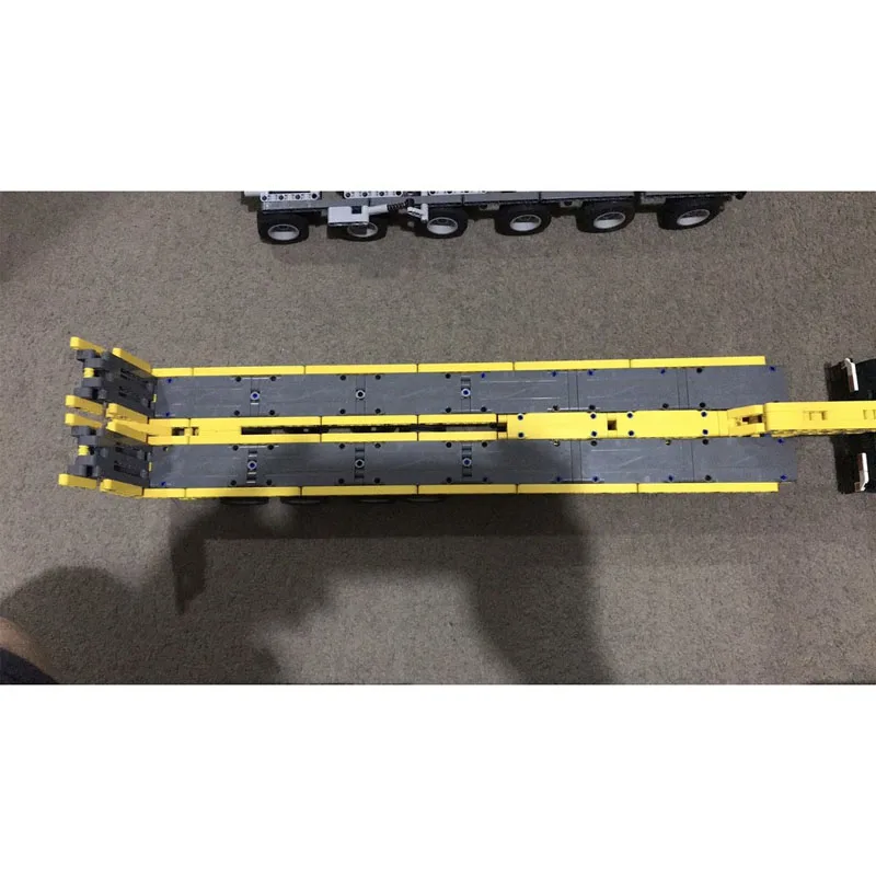 MOC-153558 New Heavy Duty Wide Transport Trailer Building Block Model 735 Parts Creative Birthday Toy Gift for Boys and Children
MOC-153558 New Heavy Duty Wide Transport Trailer Building Block Model 735 Parts Creative Birthday Toy Gift for Boys and Children