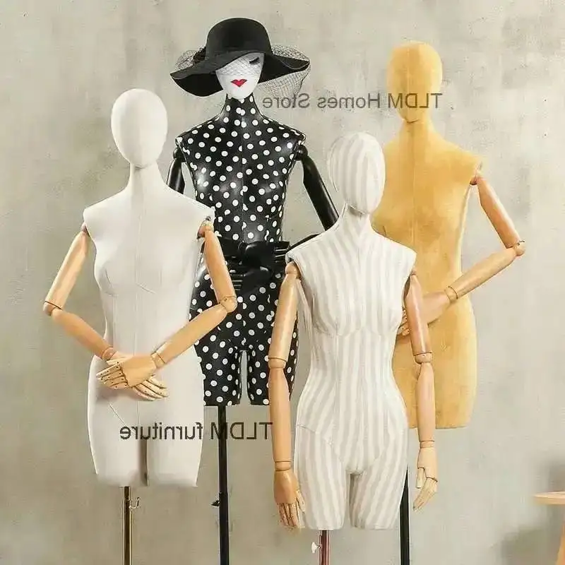 with Mannequins High-end Clothing Store Model Props Female Upper-body Window Display Stands Head Dummy Mannequin Stands
with Mannequins High-end Clothing Store Model Props Female Upper-body Window Display Stands Head Dummy Mannequin Stands