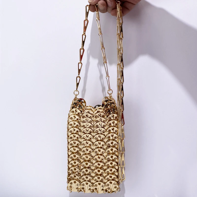 Ladies Mini Evening Bags For Women Luxury Designer Handbags Purses 2024 New In Woven From Metal Sheets Hollow Metallic Shoulder
Ladies Mini Evening Bags For Women Luxury Designer Handbags Purses 2024 New In Woven From Metal Sheets Hollow Metallic Shoulder