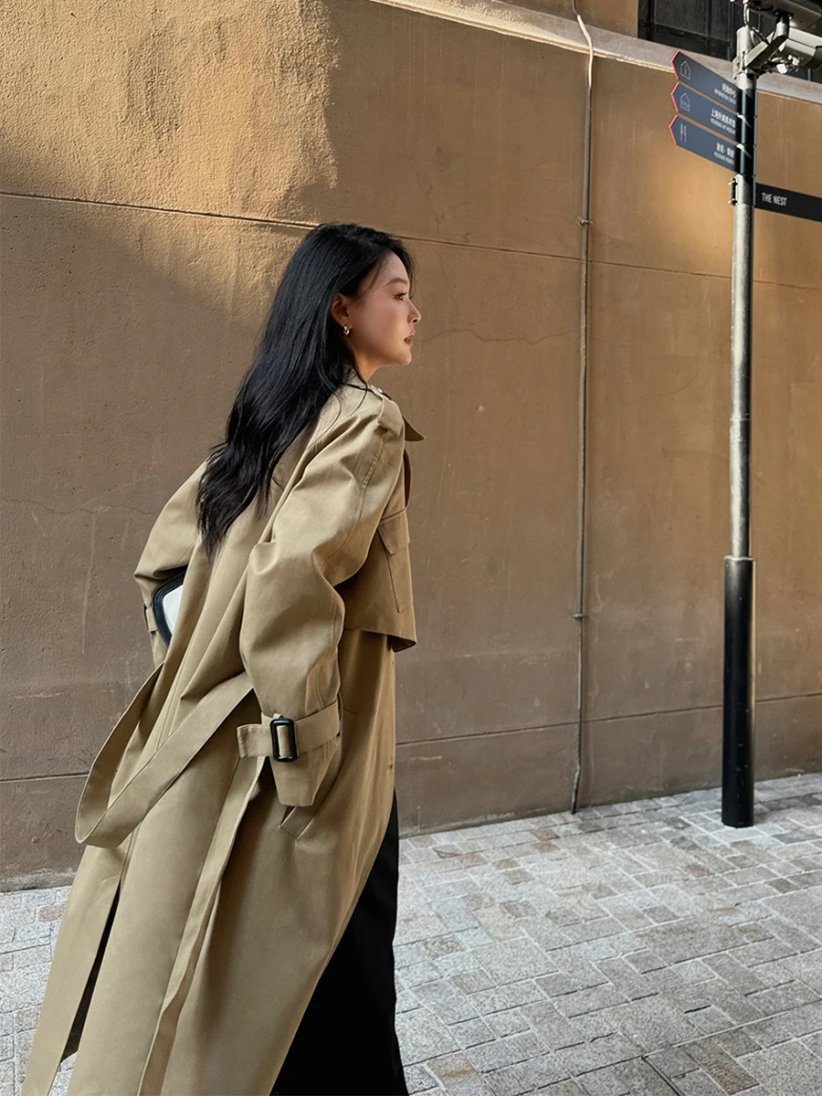 Женское длинное пальто с поясом, повседневный дизайн, свободный крой, весна-осень, хлопок, прямой силуэт, для работы и повседневной носки
Женское длинное пальто с поясом, повседневный дизайн, свободный крой, весна-осень, хлопок, прямой силуэт, для работы и повседневной носки