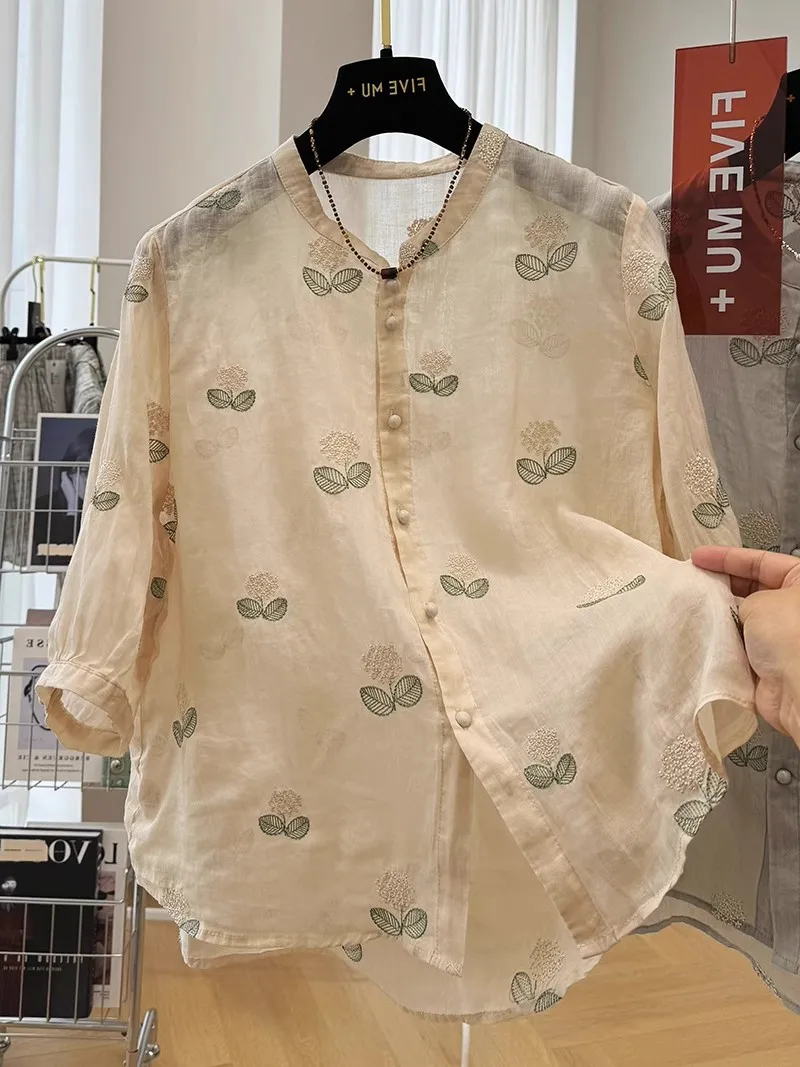 Casual Cotton Linen irt Embroidered Five-Quarter Sve Button-Up Top Vintage Artistic Versatile Loose Fit Summer New Arrival
Casual Cotton Linen irt Embroidered Five-Quarter Sve Button-Up Top Vintage Artistic Versatile Loose Fit Summer New Arrival