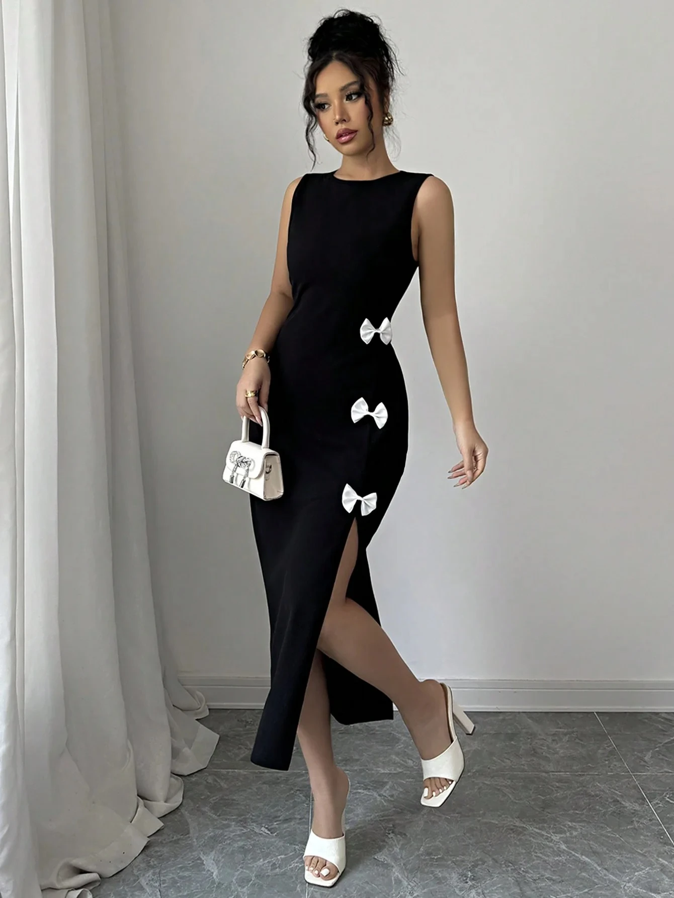 Летнее облегающее платье в европейском и американском стиле с юбкой-жилетом с бантом
Летнее облегающее платье в европейском и американском стиле с юбкой-жилетом с бантом