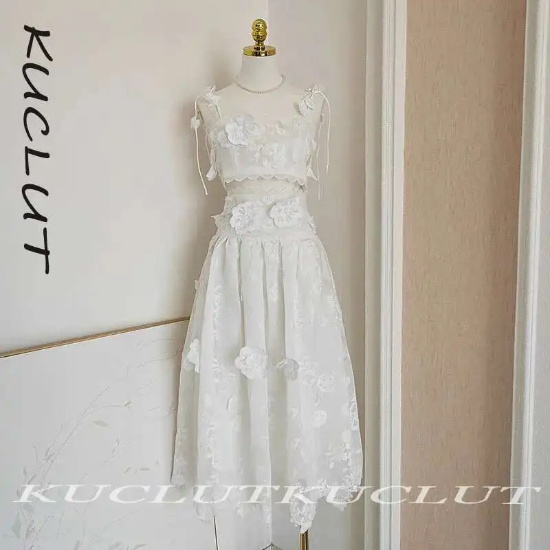 KUCLUT 2025 Fashion New Items Women's Two-pieces Set 3D Flower Suspender Tops Heavy Industry Lace Embroidered Short Female K515
KUCLUT 2025 Fashion New Items Women's Two-pieces Set 3D Flower Suspender Tops Heavy Industry Lace Embroidered Short Female K515
