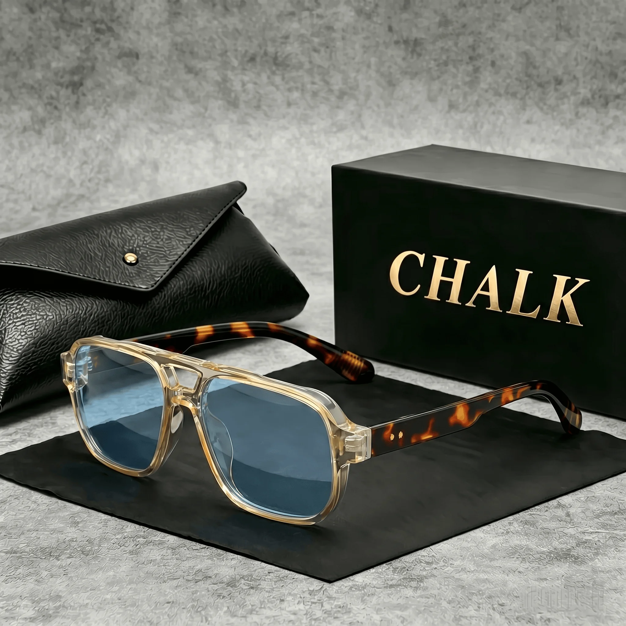 CHALK New fashionable double-bridge rice nail sunglasses, vintage casual driving business sunglasses for men
CHALK New fashionable double-bridge rice nail sunglasses, vintage casual driving business sunglasses for men