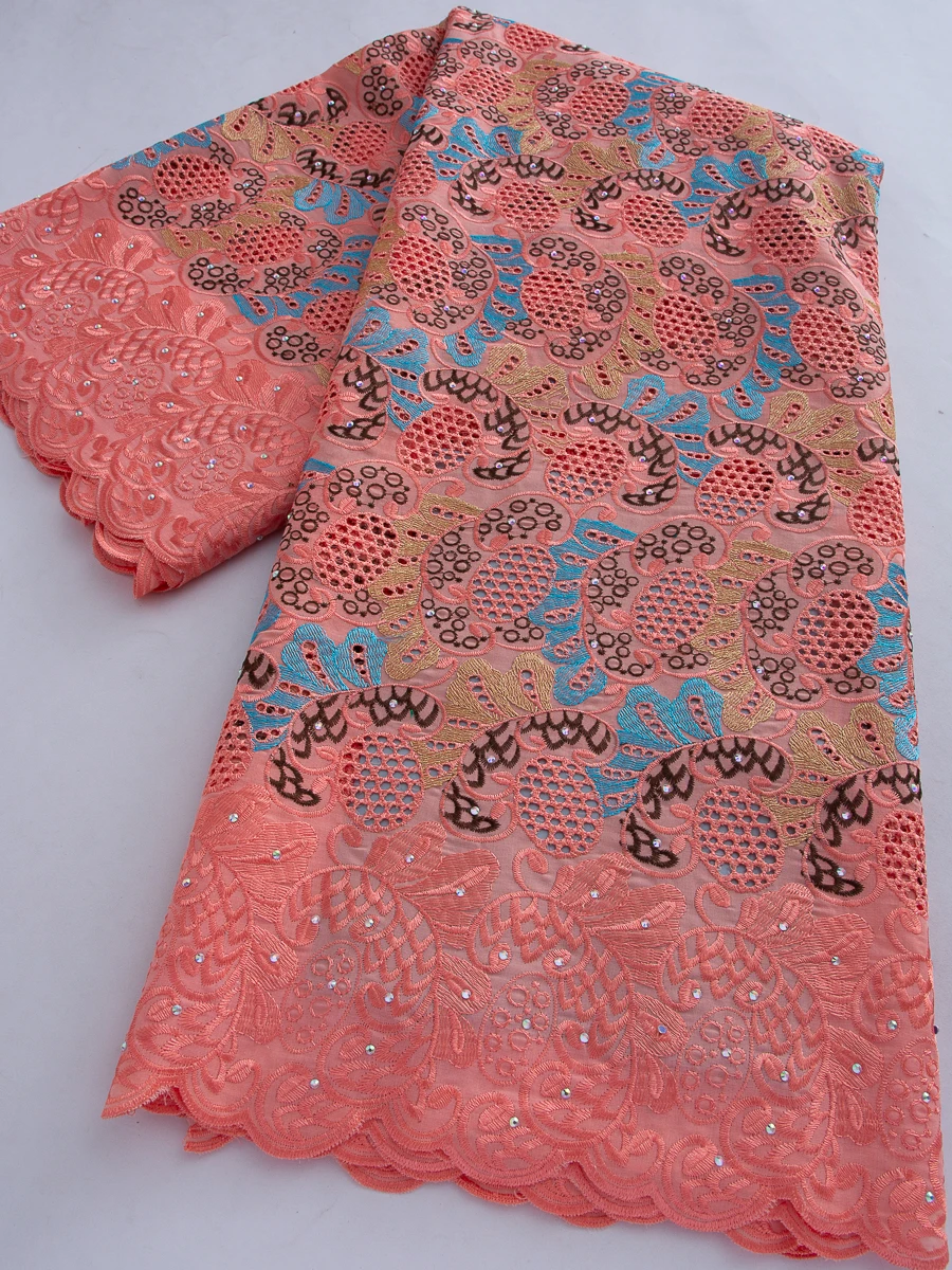 Высококачественная африканская швейцарская вуаль-ткань 2026 года, нигерийское хлопковое кружево с камнями для женских свадебных и праздничных платьев, 5 ярдов
Высококачественная африканская швейцарская вуаль-ткань 2026 года, нигерийское хлопковое кружево с камнями для женских свадебных и праздничных платьев, 5 ярдов