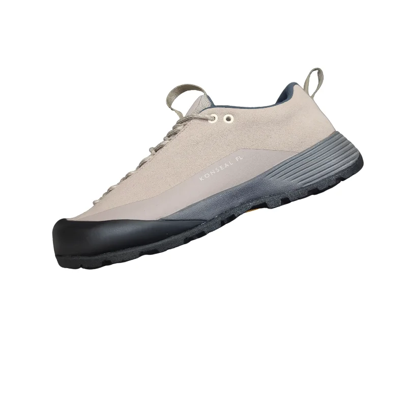 Classic Brand Climbing Shoes for Men Women Anti Slip Outdoor Shoes Unisex Breathable Hiking Shoes Designer Mountain Shoe
Classic Brand Climbing Shoes for Men Women Anti Slip Outdoor Shoes Unisex Breathable Hiking Shoes Designer Mountain Shoe