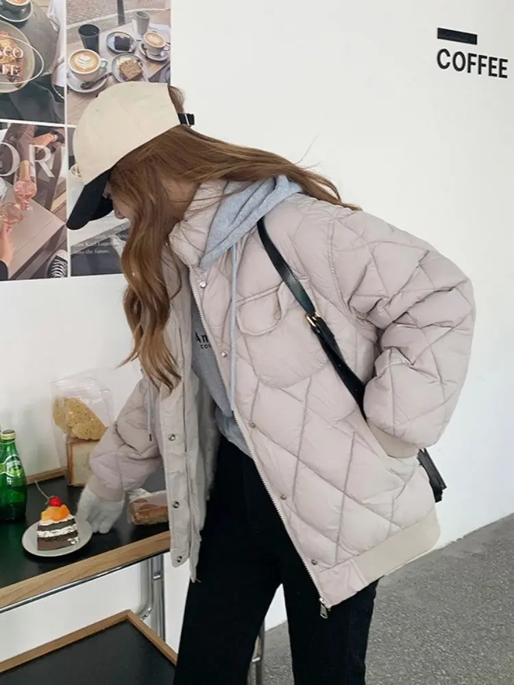 Fake Two Piece Down Cotton Jacket, Women's Short Loose Baseball Jacket, Small And Thick Cotton Jacket, Parka Women's 2024
Fake Two Piece Down Cotton Jacket, Women's Short Loose Baseball Jacket, Small And Thick Cotton Jacket, Parka Women's 2024