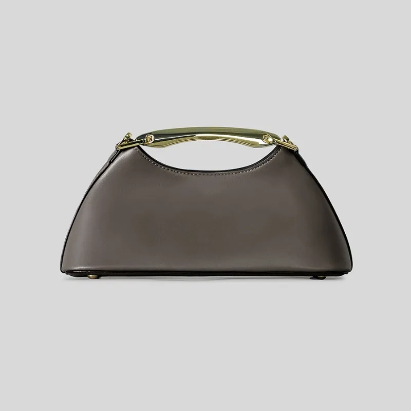 Luxury Minimalist Vintage Diaper Bag: Elegant Crossbody Messenger Bag For Women With Designer Look And Large Capacity Tote
Luxury Minimalist Vintage Diaper Bag: Elegant Crossbody Messenger Bag For Women With Designer Look And Large Capacity Tote