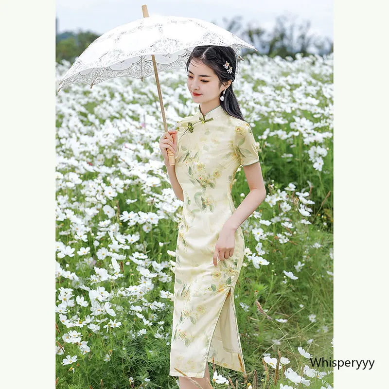 Cheongsam 2023 New Summer Young Girl Temperament High-end Improved Retro China Qipao Women Chinese Style Slim Dress Elegant
Cheongsam 2023 New Summer Young Girl Temperament High-end Improved Retro China Qipao Women Chinese Style Slim Dress Elegant