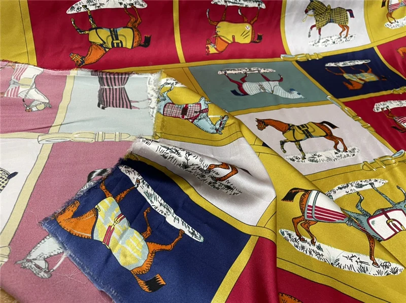 European Animal Horse Print Luxury Leisure Style Stretch Satin 100% Silk Fabric DIY Shirt Dress Bag 23 Fashion New Product Cloth
European Animal Horse Print Luxury Leisure Style Stretch Satin 100% Silk Fabric DIY Shirt Dress Bag 23 Fashion New Product Cloth