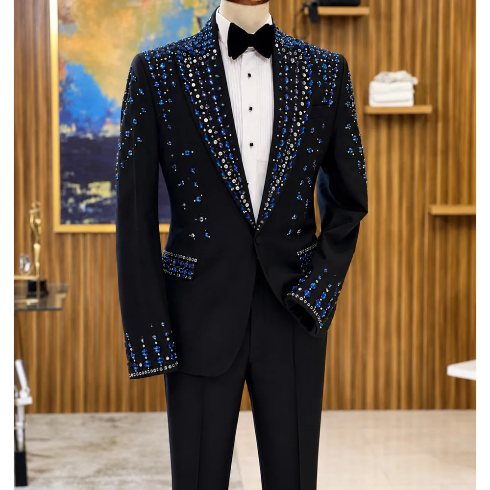 Navy Blue Beaded Stones Suits Men For Wedding Unique Design Jacket Pants 2 Piece Set Groom Formal Party Tuxedos
Navy Blue Beaded Stones Suits Men For Wedding Unique Design Jacket Pants 2 Piece Set Groom Formal Party Tuxedos