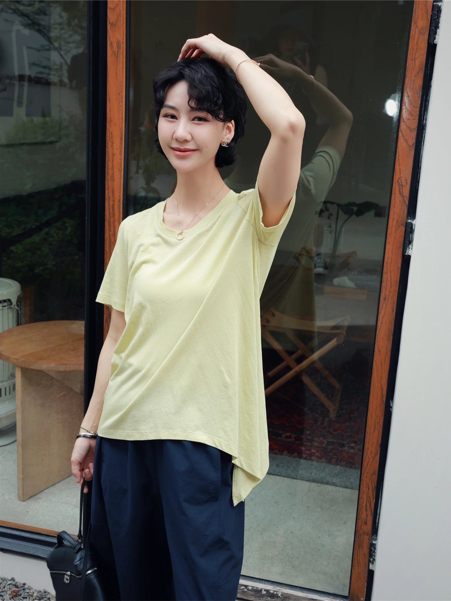 TT Island Melody Thin Silk U-Neck Short Sleeve T-Shirt — уникальный красивый топ для раннего лета для женщин невысокого роста
TT Island Melody Thin Silk U-Neck Short Sleeve T-Shirt — уникальный красивый топ для раннего лета для женщин невысокого роста