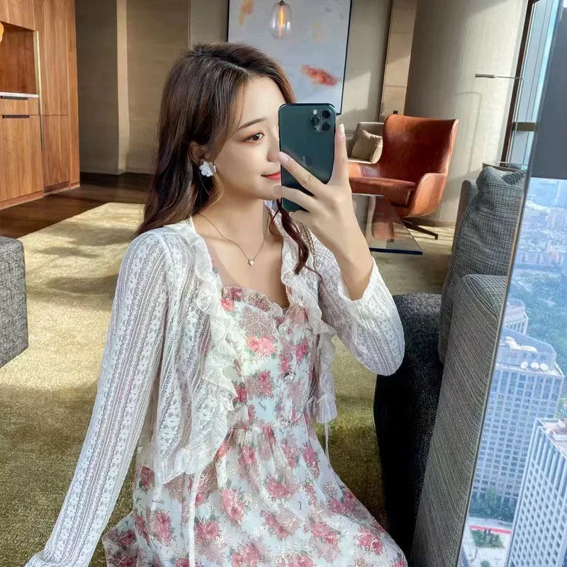 Y2K Korean Style Women Sun Protection Coat Lace Bow Ruffle Cardigan Casual Loose Summer Blouse Female Tops Shirt Thin Cover Up
Y2K Korean Style Women Sun Protection Coat Lace Bow Ruffle Cardigan Casual Loose Summer Blouse Female Tops Shirt Thin Cover Up
