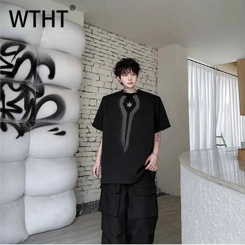 WTHT Vintage Men's Spliced Diamond Print Gradient Loose T-shirts Fashion High Street Short Sleeves Tops Male 2026 Summer 2A3123
WTHT Vintage Men's Spliced Diamond Print Gradient Loose T-shirts Fashion High Street Short Sleeves Tops Male 2026 Summer 2A3123