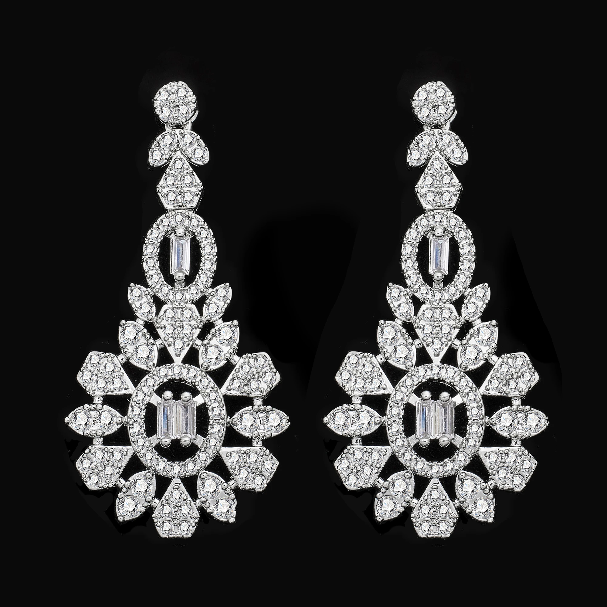 2024 Zircon Super Deluxe Tassel Water Drop Big Wedding Bridal Necklace Earrings 4 Pieces Nigerian Dubai Women's Jewelry Set
2024 Zircon Super Deluxe Tassel Water Drop Big Wedding Bridal Necklace Earrings 4 Pieces Nigerian Dubai Women's Jewelry Set