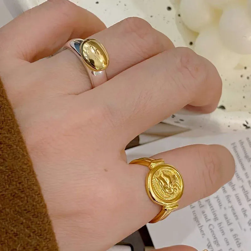 Женское кольцо неправильной геометрической формы, серебро 925 пробы
Женское кольцо неправильной геометрической формы, серебро 925 пробы