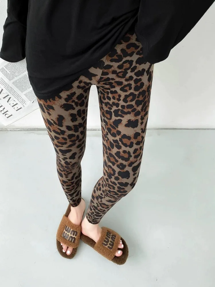 Утягивающие брюки для йоги с высокой талией, женские весенне-осенние новые брюки для йоги, ковчег с узором из кожи, универсальная основа L...
Утягивающие брюки для йоги с высокой талией, женские весенне-осенние новые брюки для йоги, ковчег с узором из кожи, универсальная основа L...