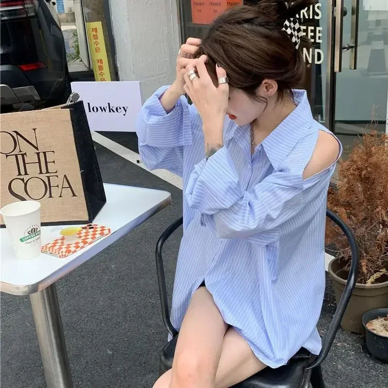 Блузка женская с открытыми плечами, синяя в полоску, с длинным рукавом, в стиле оверсайз, с вырезами, с отложным воротником, в стиле High Street
Блузка женская с открытыми плечами, синяя в полоску, с длинным рукавом, в стиле оверсайз, с вырезами, с отложным воротником, в стиле High Street