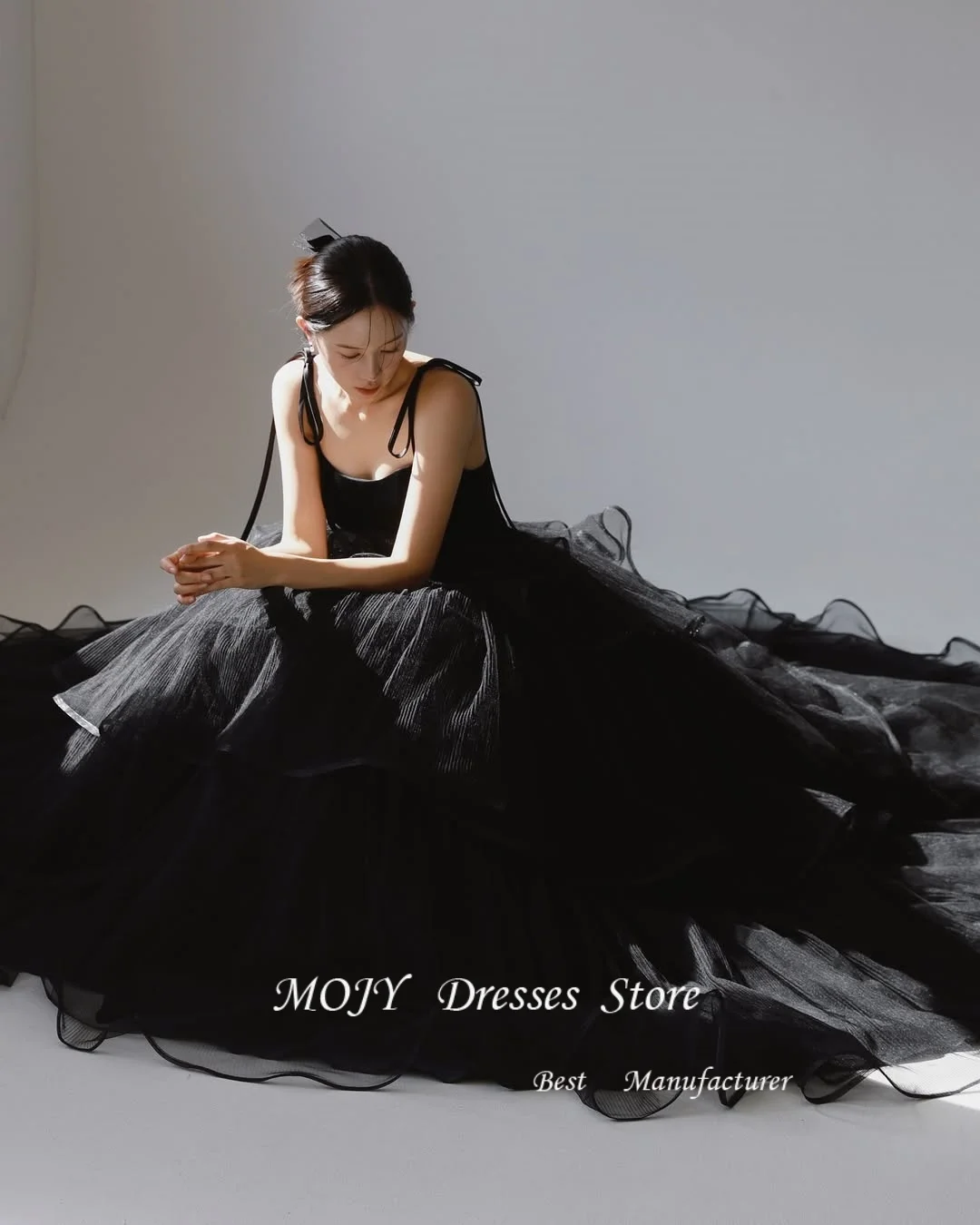 Mojy Elegant Black Wedding Party Dress Spaghetti Strap Bow A-Line Multi-layered Bridal Gown Korea Photo Shoot Customized
Mojy Elegant Black Wedding Party Dress Spaghetti Strap Bow A-Line Multi-layered Bridal Gown Korea Photo Shoot Customized