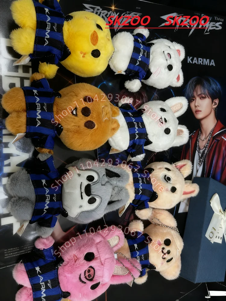 In-stock SKZOO plush keychain set Stray Kids KARMA album edition soft stuffed animal keychains K-pop fan collectible decorations
In-stock SKZOO plush keychain set Stray Kids KARMA album edition soft stuffed animal keychains K-pop fan collectible decorations