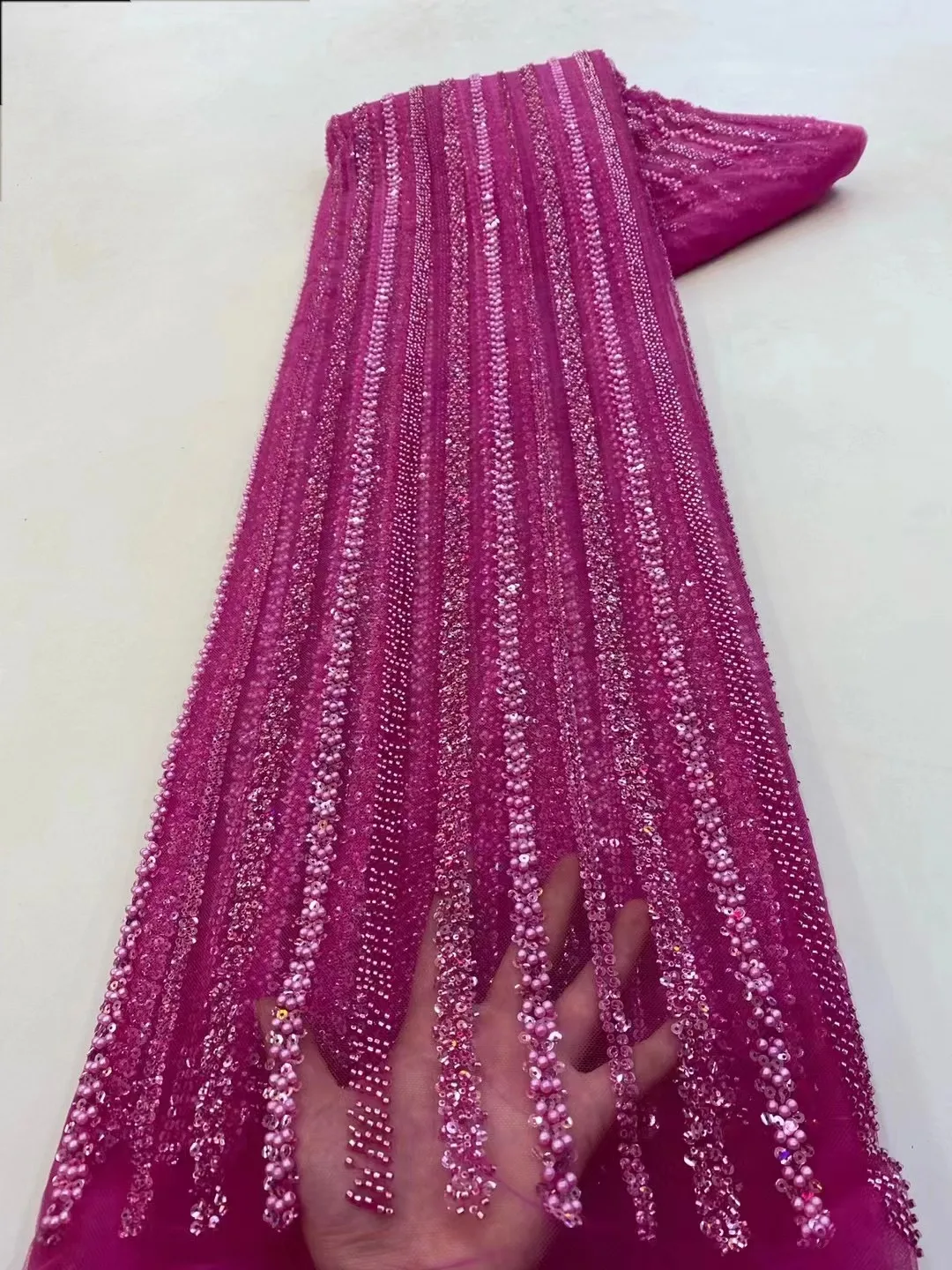 African Pearl Sequined Lace Fabric 2023 High Quality French Beads Material Latest Nigerian Lace Fabrics For Party Dress
African Pearl Sequined Lace Fabric 2023 High Quality French Beads Material Latest Nigerian Lace Fabrics For Party Dress