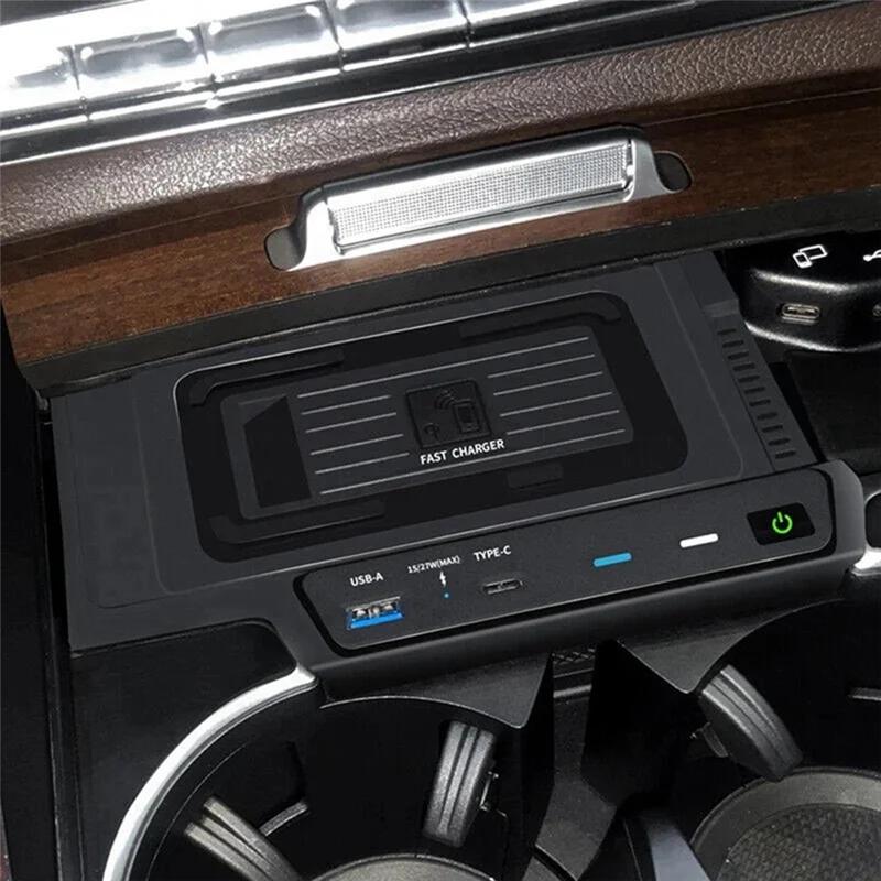 Car 15W QI Wireless Charger Mobile Phone Fast Wireless Charging Pad For Mercedes Benz GLE W176 GLE350 GLE 450 2020-2022
Car 15W QI Wireless Charger Mobile Phone Fast Wireless Charging Pad For Mercedes Benz GLE W176 GLE350 GLE 450 2020-2022