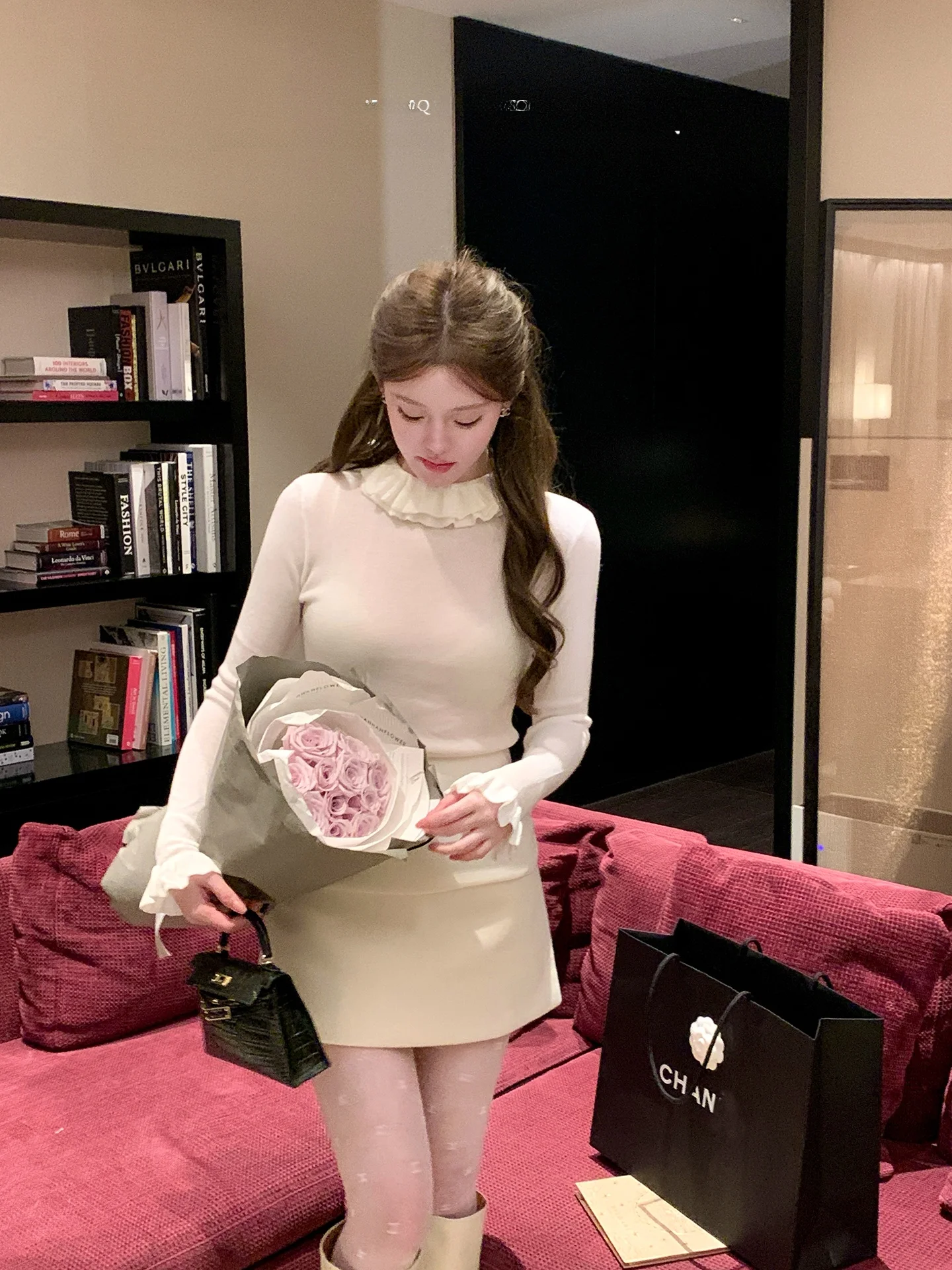 Soft Cozy Knitted Base irt Women's Faion French Sle Lace Collar Fitted Long Sve Autumn Winter Inner Wear ang Xiaolian
Soft Cozy Knitted Base irt Women's Faion French Sle Lace Collar Fitted Long Sve Autumn Winter Inner Wear ang Xiaolian