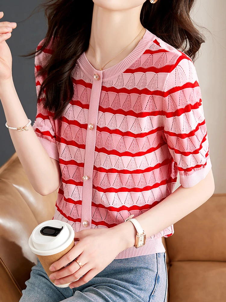 Summer New Striped Short Sleeve T-shirt Women's Round Neck Casual Knit Top Korean Style Fashion Pullovers Hollow Out Tops
Summer New Striped Short Sleeve T-shirt Women's Round Neck Casual Knit Top Korean Style Fashion Pullovers Hollow Out Tops