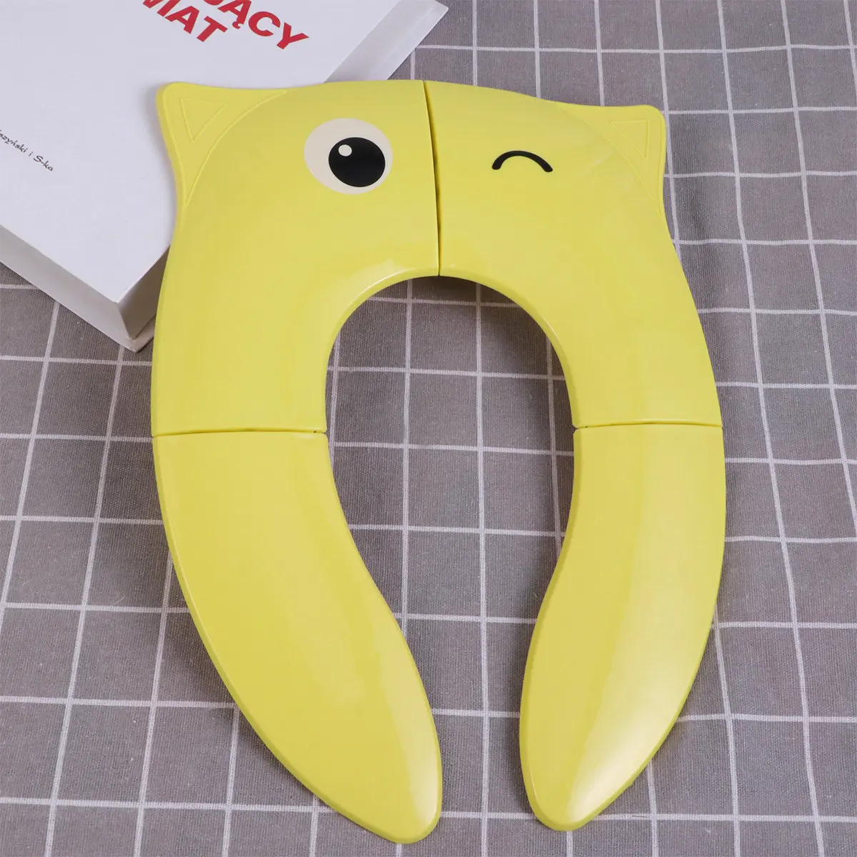 Foldable Toilet Seat Pad Compact Size Easy to Clean Suitable for Most Toilets Design Toilet Seat Pad
Foldable Toilet Seat Pad Compact Size Easy to Clean Suitable for Most Toilets Design Toilet Seat Pad