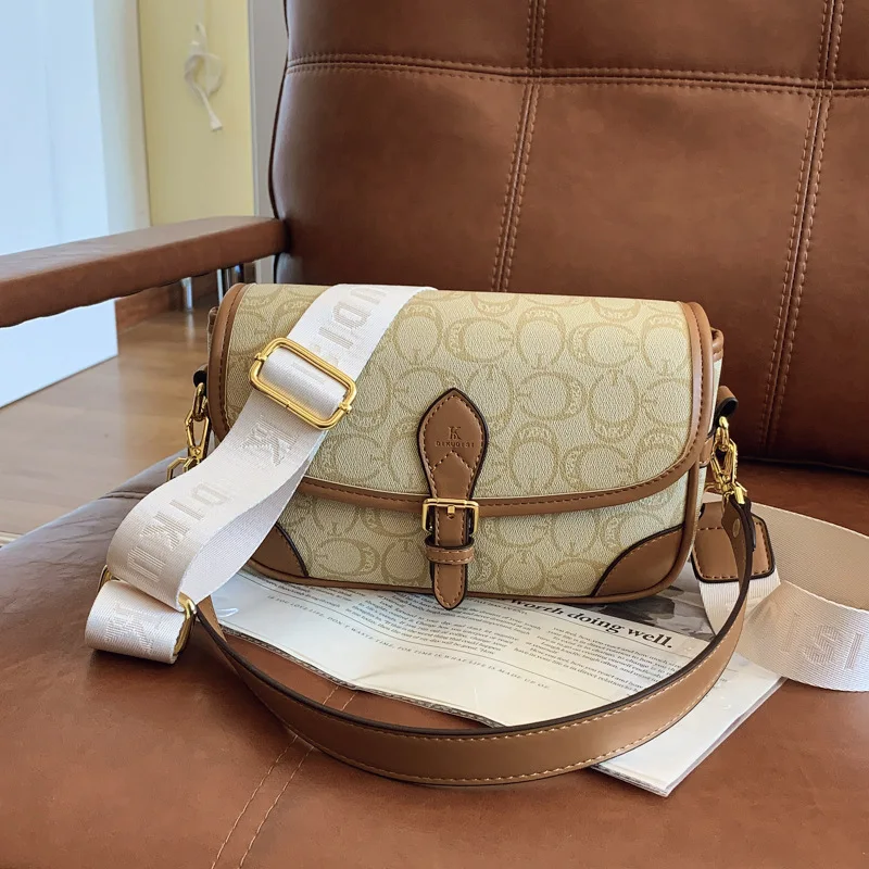 2025 New Luxury Baguette Armpit Bag for Women - Messenger Style Shoulder/Crossbody Tote, Premium Design for Office & Daily
2025 New Luxury Baguette Armpit Bag for Women - Messenger Style Shoulder/Crossbody Tote, Premium Design for Office & Daily