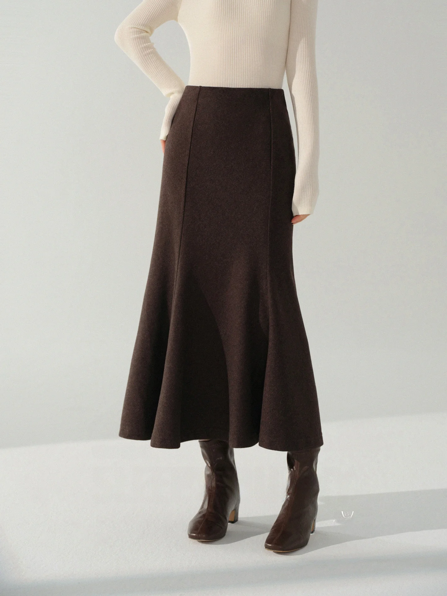 Soft Acetate Wool Elastic Half Skirt Women's Winter Vintage Meralay Fish Tail Skirt Comfortable High Waist Casual Style
Soft Acetate Wool Elastic Half Skirt Women's Winter Vintage Meralay Fish Tail Skirt Comfortable High Waist Casual Style