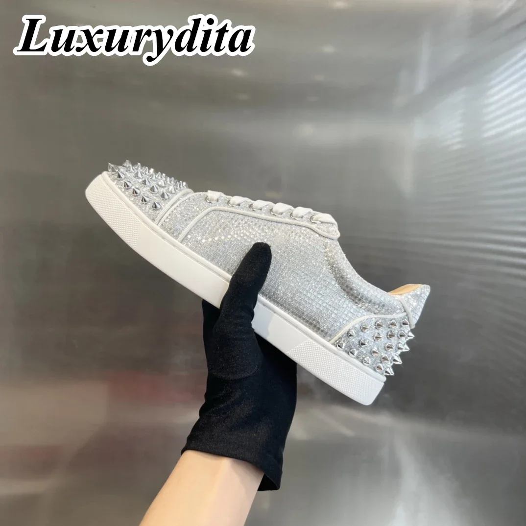 Top Quality Womens Trendy Casual Sneakers Luxury Mens Real Leather Tennis Shoes Designr Red Sole Tide Lovers Rivet Shoes HJ1059
Top Quality Womens Trendy Casual Sneakers Luxury Mens Real Leather Tennis Shoes Designr Red Sole Tide Lovers Rivet Shoes HJ1059