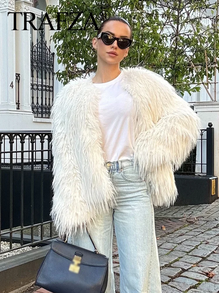 TRAFZA Women Solid O-Neck Long Sleeves Loose Faux Fur Short Coat Fashion Woman Autumn Winter Casual Fuzzy Outerwear Streetwear
TRAFZA Women Solid O-Neck Long Sleeves Loose Faux Fur Short Coat Fashion Woman Autumn Winter Casual Fuzzy Outerwear Streetwear