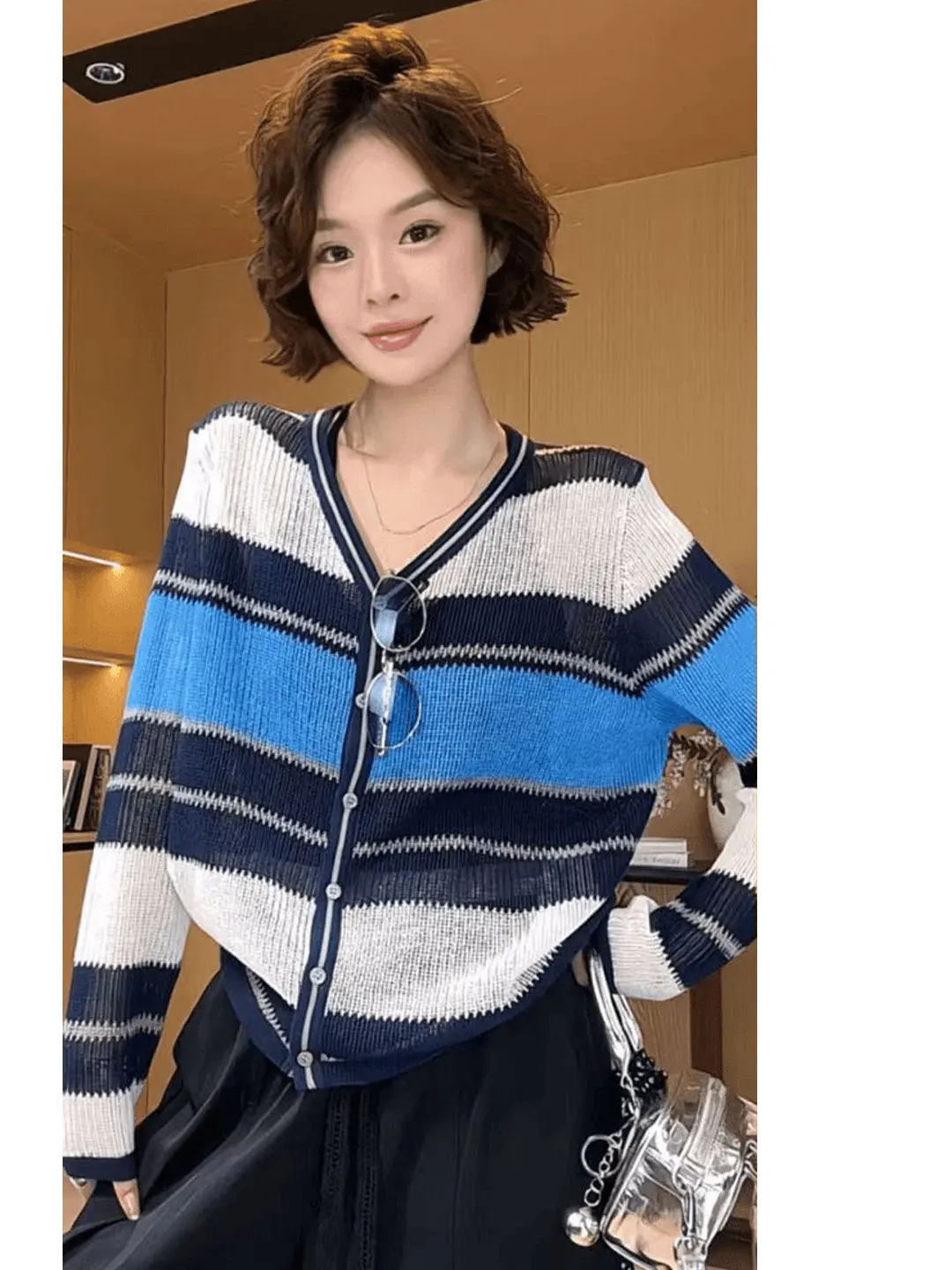 Korean Style Loose Fit Ice Silk Knitted Top Women's Summer Thin Hollow out Air Conditioning Cover up Striped Color Block
Korean Style Loose Fit Ice Silk Knitted Top Women's Summer Thin Hollow out Air Conditioning Cover up Striped Color Block