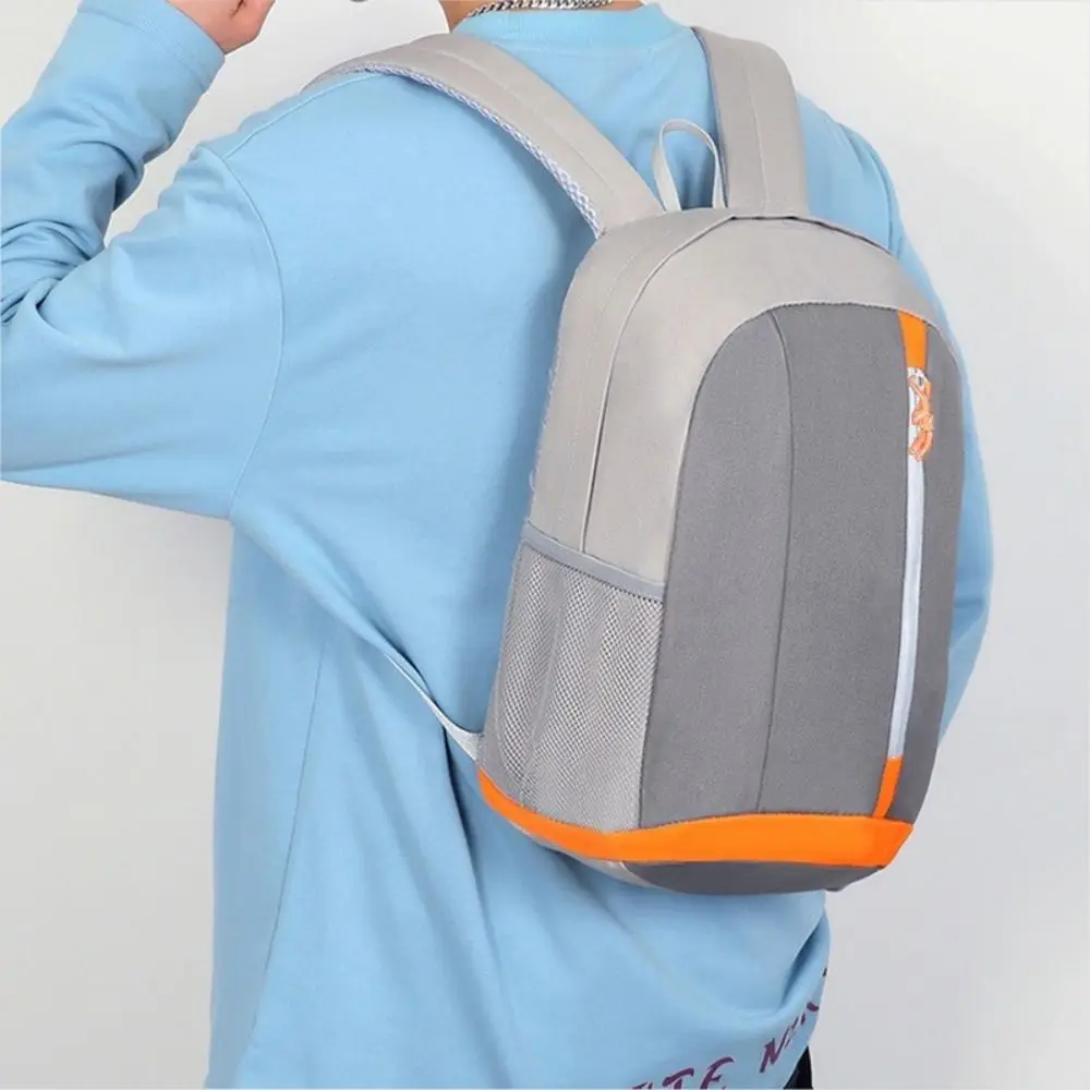 Large Capacity Outdoor Sports Backpack Zipper Oxford Cloth Mountain Bag Sports Knapsack Waterproof Lightweight Nylon Bag Unisex
Large Capacity Outdoor Sports Backpack Zipper Oxford Cloth Mountain Bag Sports Knapsack Waterproof Lightweight Nylon Bag Unisex