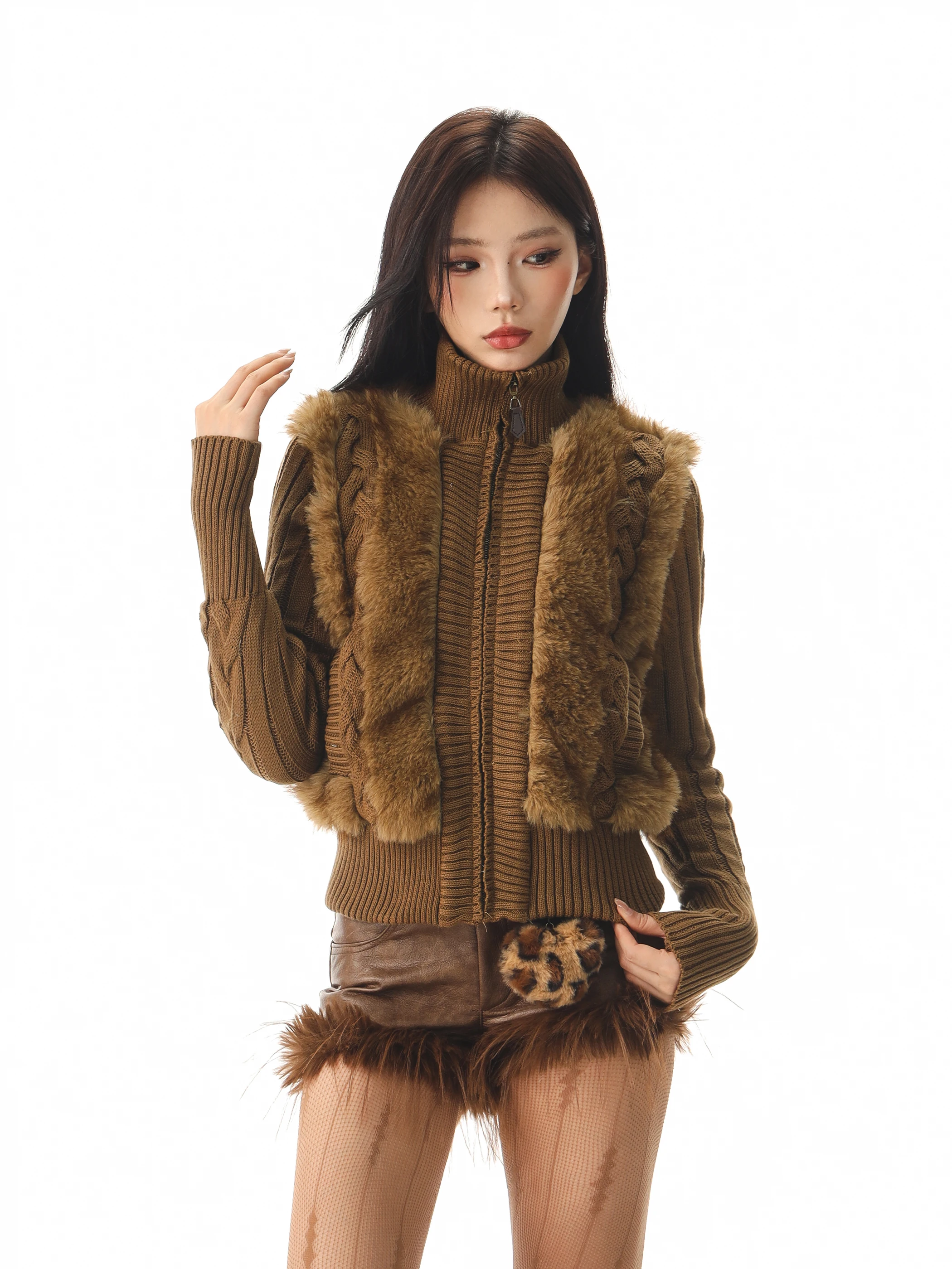 Винтажный женский облегающий вязаный свитер с пивным капитаном и лоскутным меховым воротником-стойкой, кардиган, теплая верхняя одежда
Винтажный женский облегающий вязаный свитер с пивным капитаном и лоскутным меховым воротником-стойкой, кардиган, теплая верхняя одежда