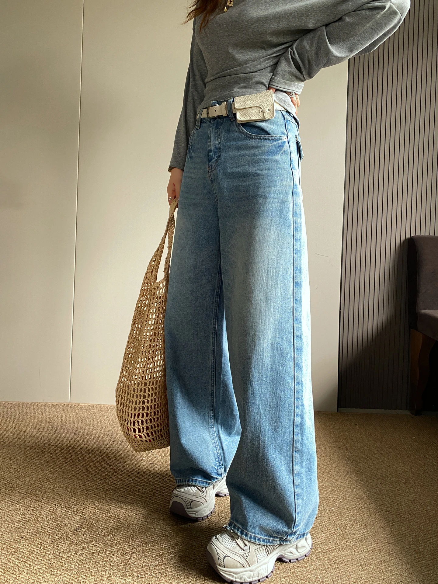 High Waist Wide Leg Blue Jeans Women's Spring 2026 New Sle Slimming Loose Casual Floor-Length Straight Leg Pants
High Waist Wide Leg Blue Jeans Women's Spring 2026 New Sle Slimming Loose Casual Floor-Length Straight Leg Pants