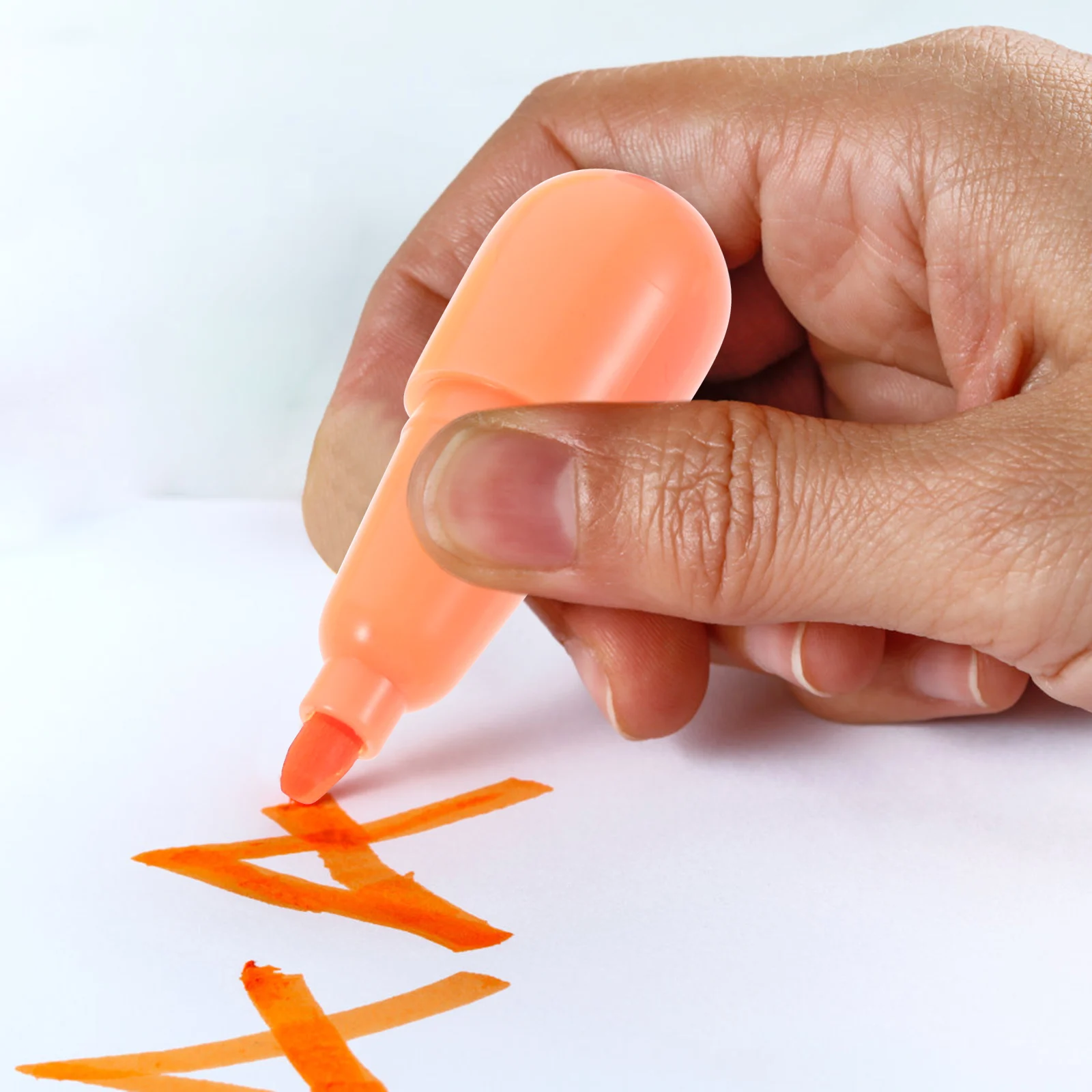 12 Pcs Mini Highlighters Bright Color Cartoon Shape Pens Writing Markers for Students Office Use Cute Kawaii Stationery
12 Pcs Mini Highlighters Bright Color Cartoon Shape Pens Writing Markers for Students Office Use Cute Kawaii Stationery