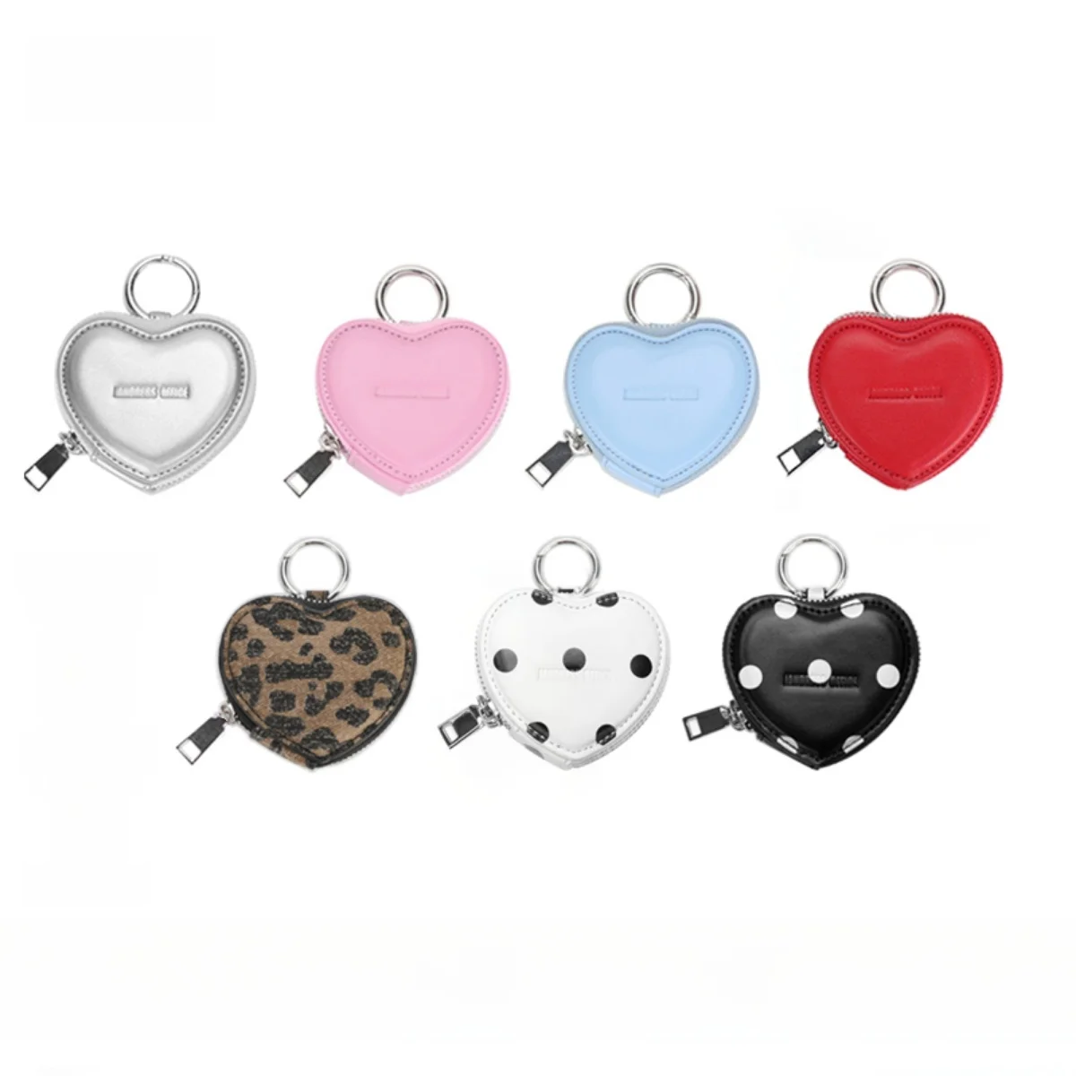 Original Design Brand Heart Shaped Earphone Bag Pendant Adjustable Lanyard Bag Accessory Fashionable Trendy Geometric Pattern
Original Design Brand Heart Shaped Earphone Bag Pendant Adjustable Lanyard Bag Accessory Fashionable Trendy Geometric Pattern